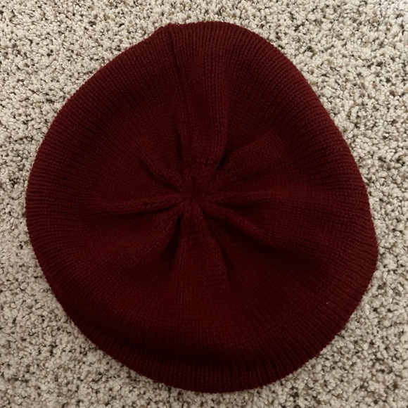 Burgundy Beret Hat - Picture 2 of 2